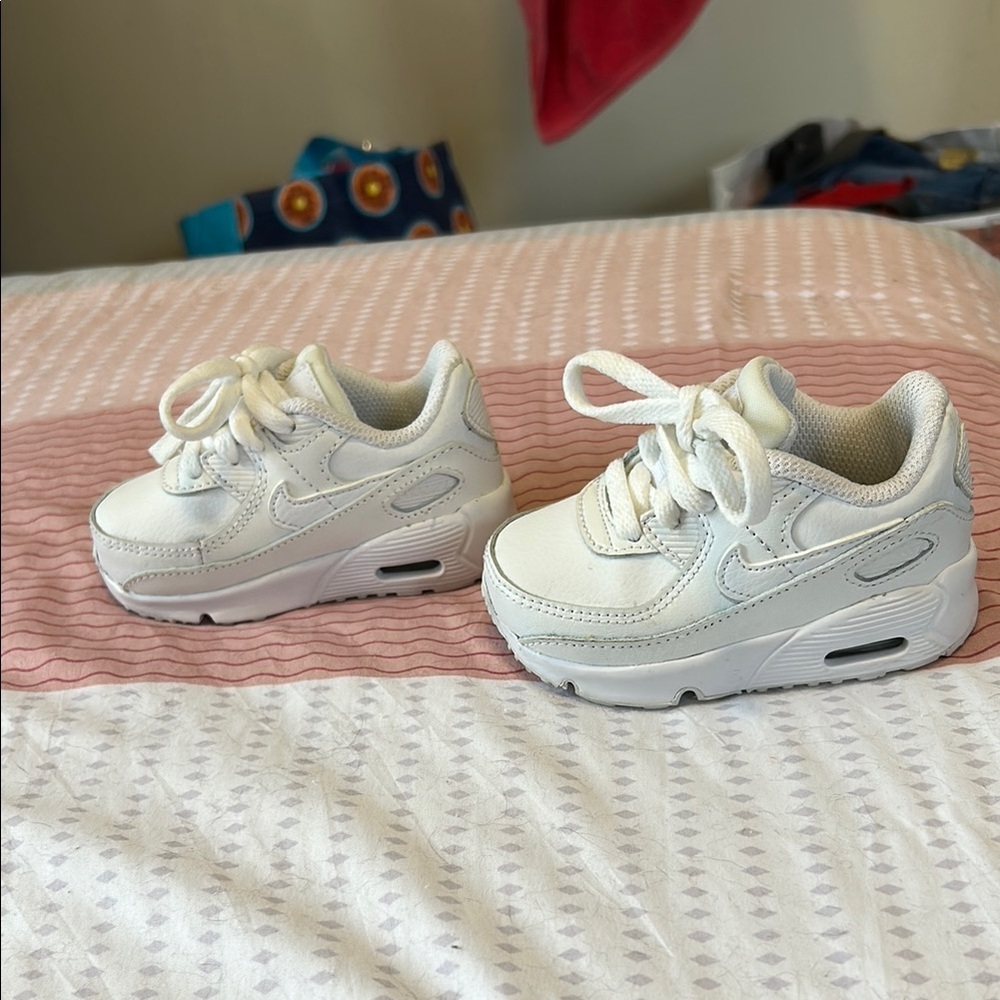 Nike White and Gray Sneakers** - Picture 5 of 6